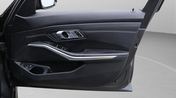 Used BMW 3 Series 2021 for sale - 76307847: Photo 16