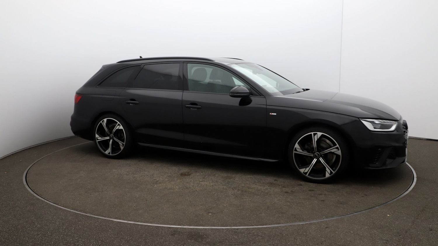 Used Audi A4 Avant for sale - 76811970: Photo 38