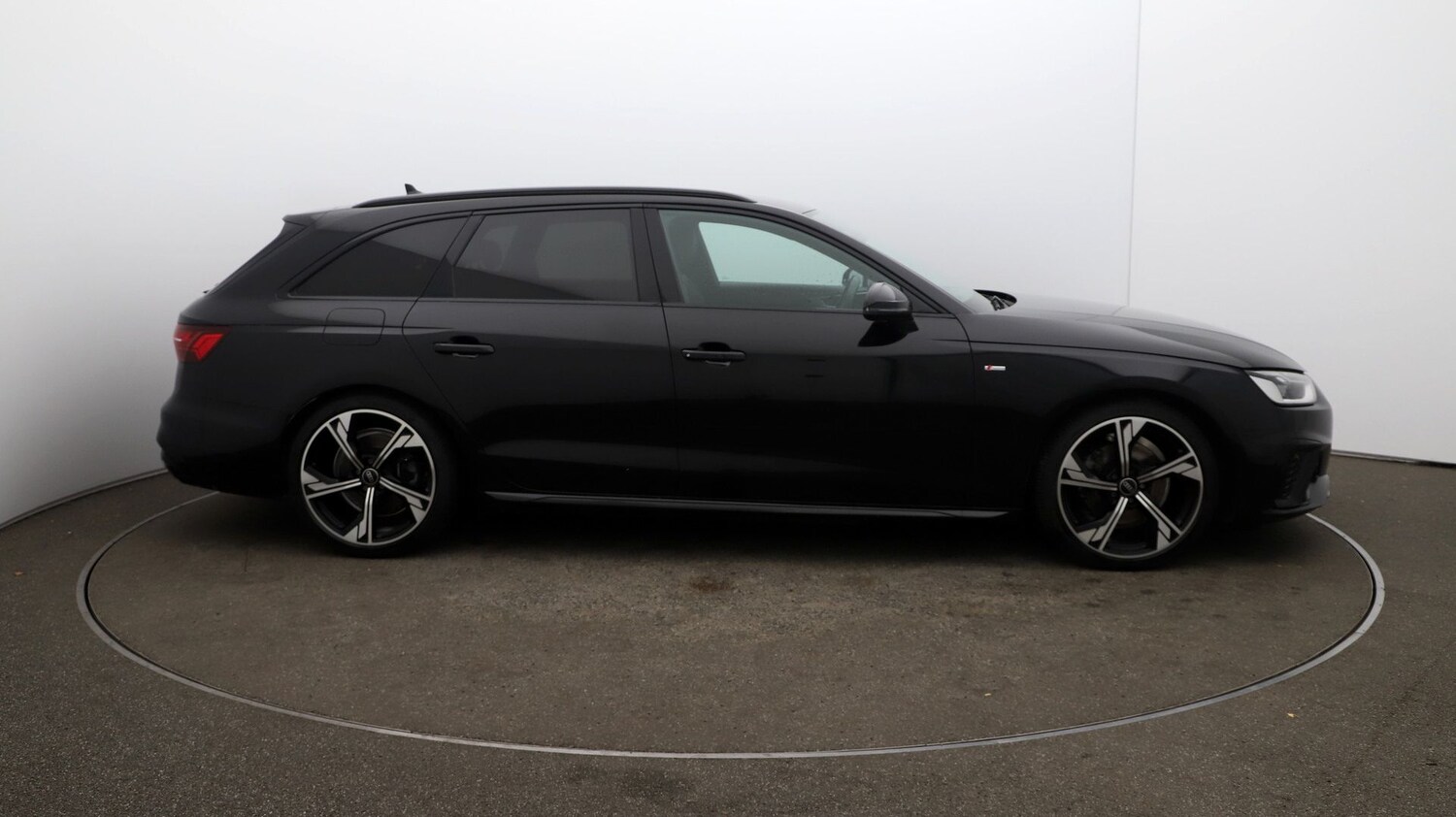 Used Audi A4 Avant for sale - 76811970: Photo 41
