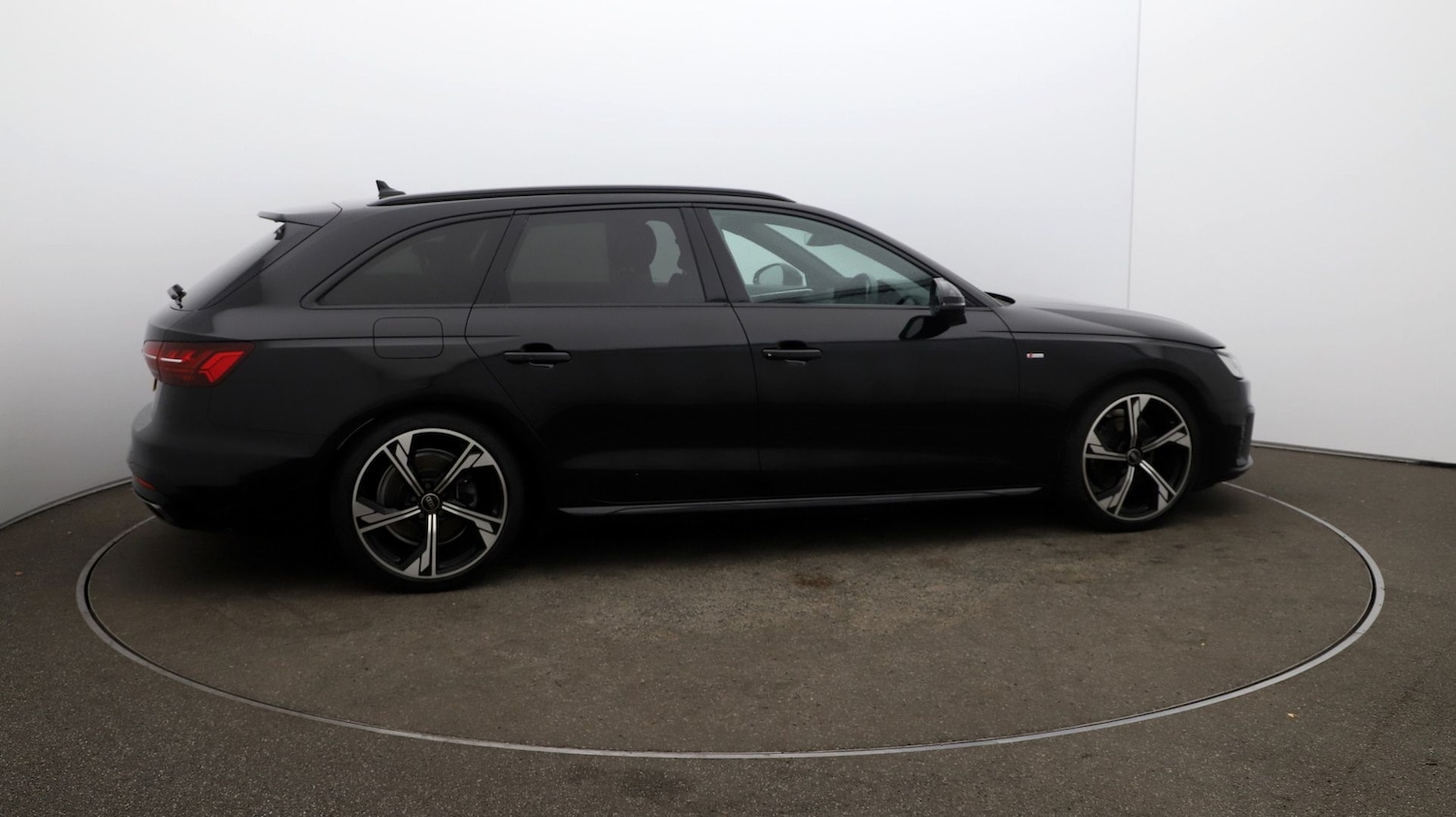 Used Audi A4 Avant for sale - 76811970: Photo 43