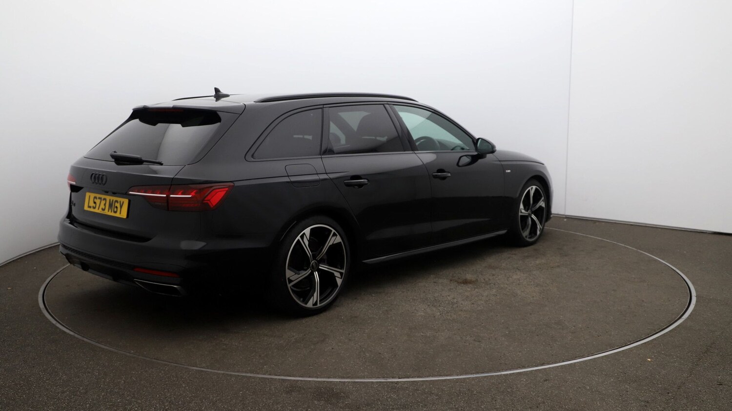 Used Audi A4 Avant for sale - 76811970: Photo 46