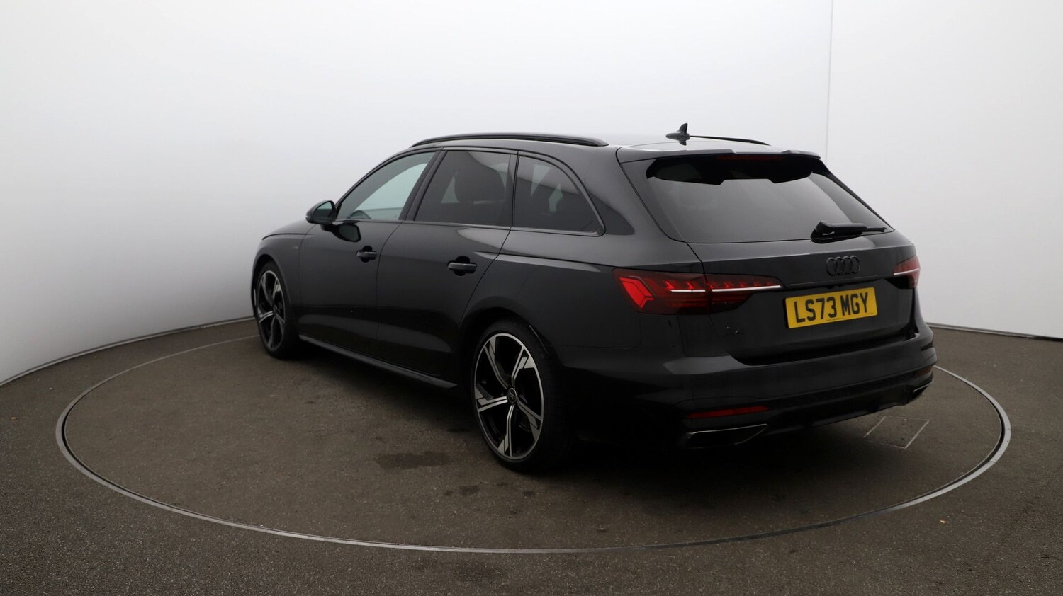 Used Audi A4 Avant for sale - 76811970: Photo 54