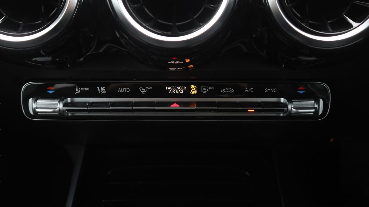 Used Mercedes-Benz GLB 2022 for sale - 76658041: Photo 13