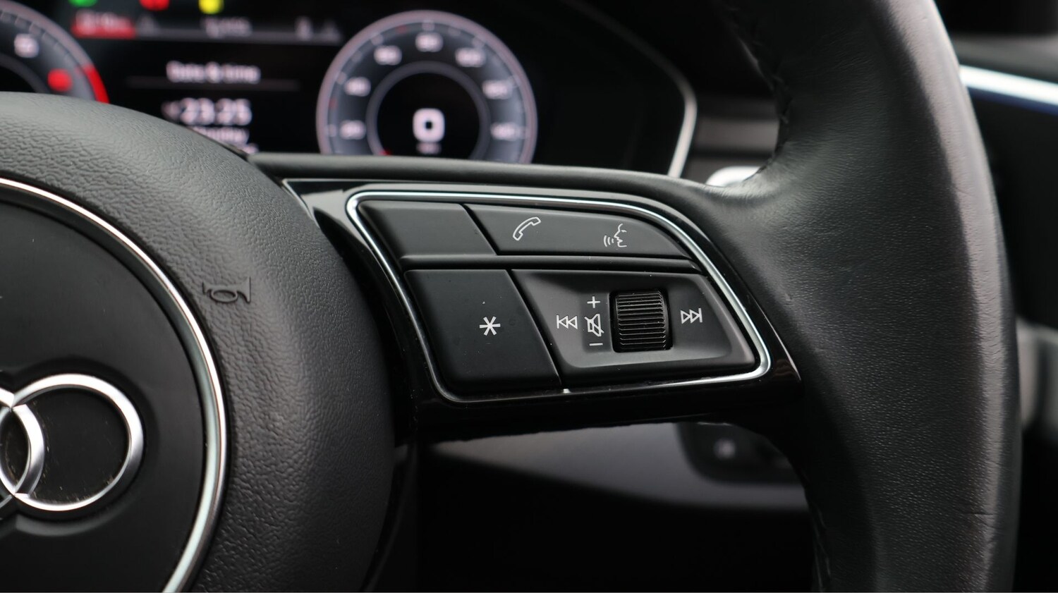 Used Audi A4 for sale - 77675505: Photo 25