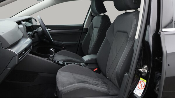 Used Volkswagen Golf 2023 for sale - 75670298: Photo 15