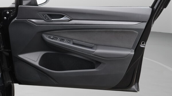 Used Volkswagen Golf 2023 for sale - 75670298: Photo 16