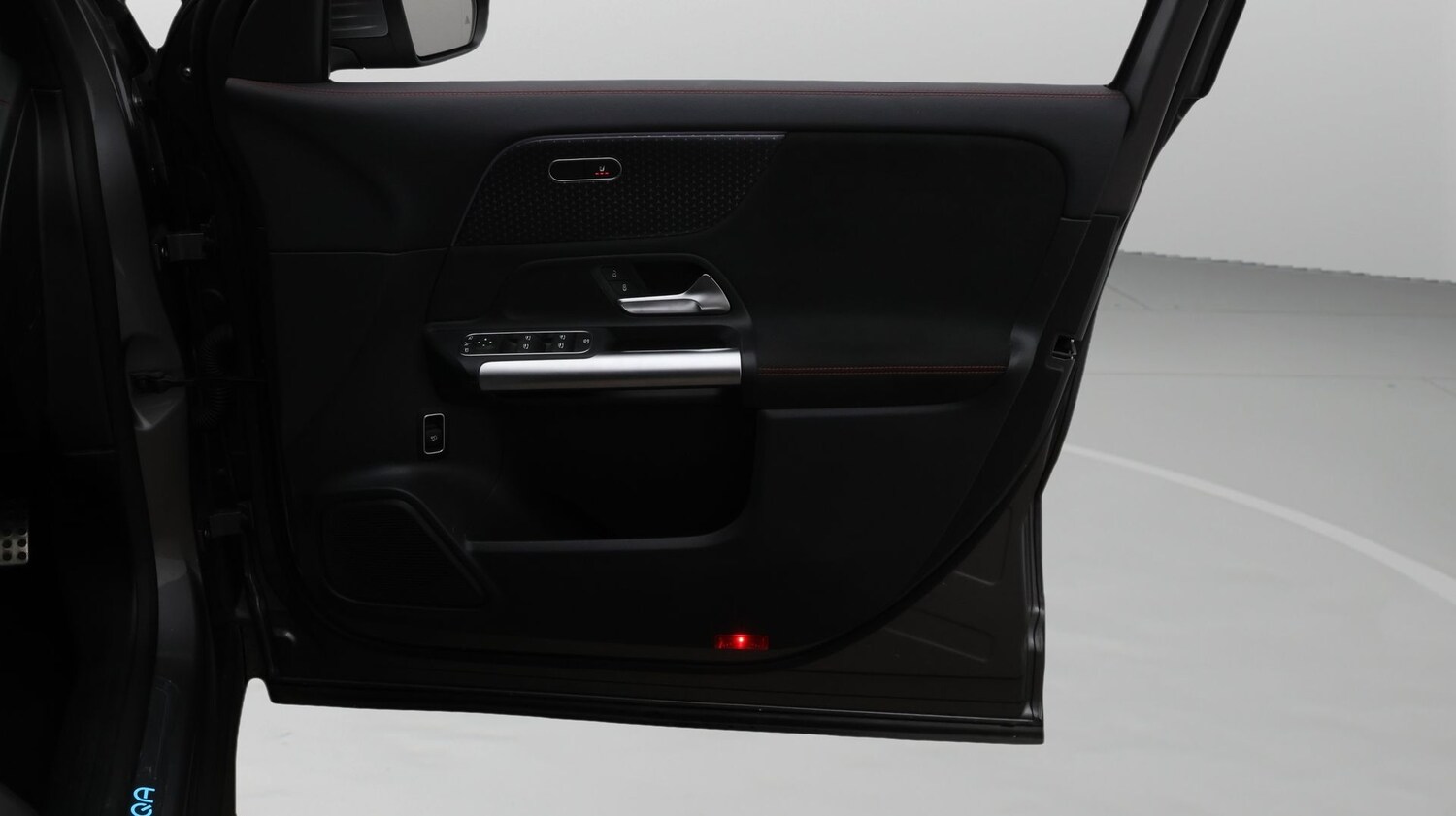 Used Mercedes-Benz EQA for sale - 77931472: Photo 15