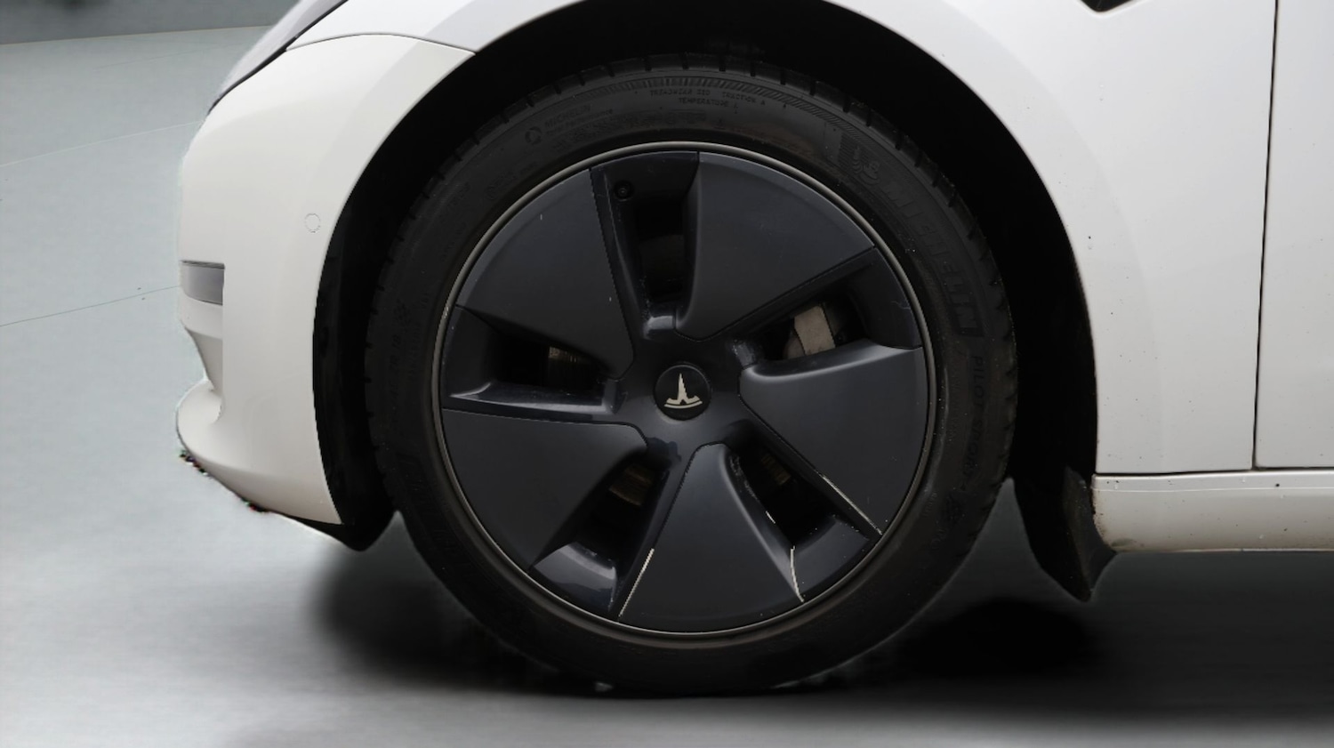 Used Tesla Model 3 2021 for sale - 77353872: Photo 18