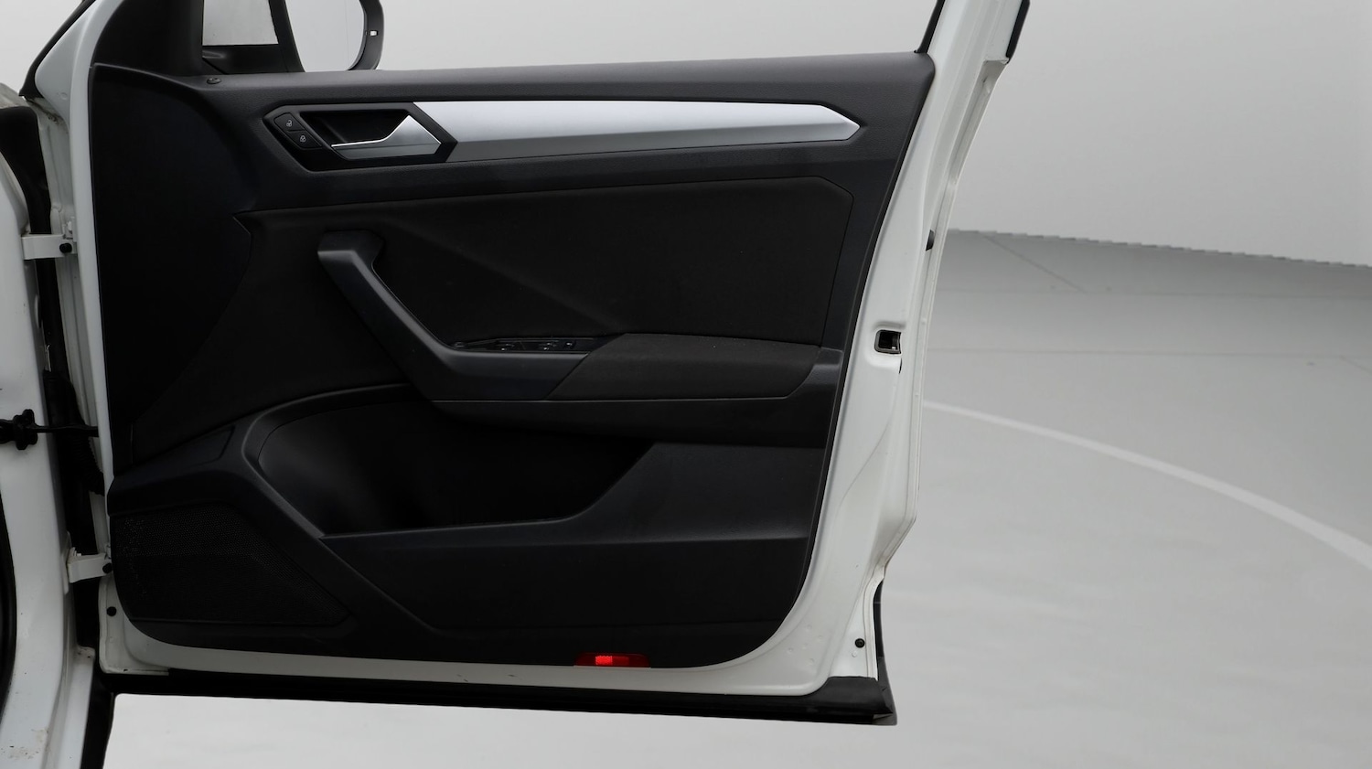 Used Volkswagen T-Roc 2023 for sale - 77520411: Photo 15