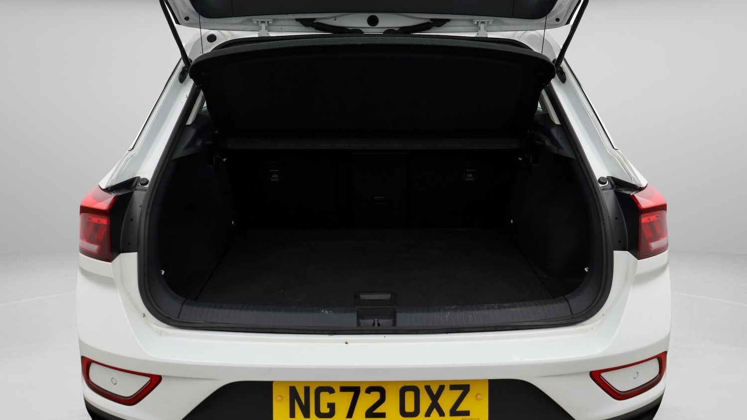 Used Volkswagen T-Roc 2023 for sale - 77520411: Photo 17