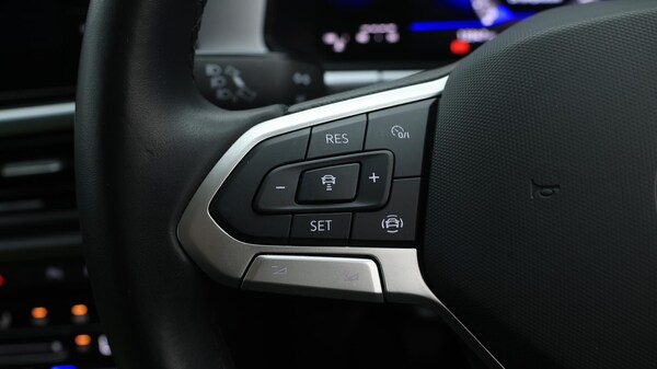 Used Volkswagen T-Roc 2023 for sale - 75990494: Photo 23