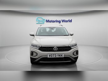 Used Volkswagen T-Roc 2023 for sale - 75990494: Photo 3