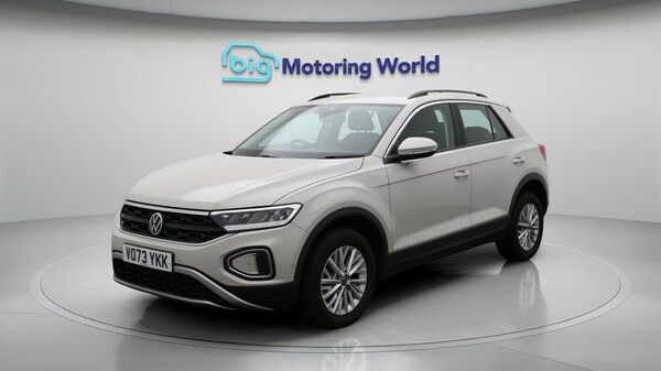 Used Volkswagen T-Roc 2023 for sale - 75990494: Photo 4