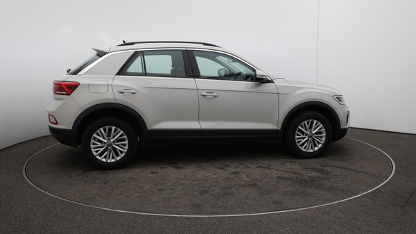 Used Volkswagen T-Roc 2023 for sale - 75990494: Photo 50