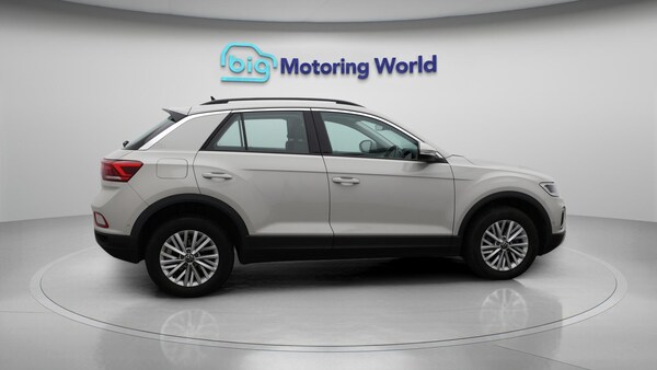 Used Volkswagen T-Roc 2023 for sale - 75990494: Photo 9