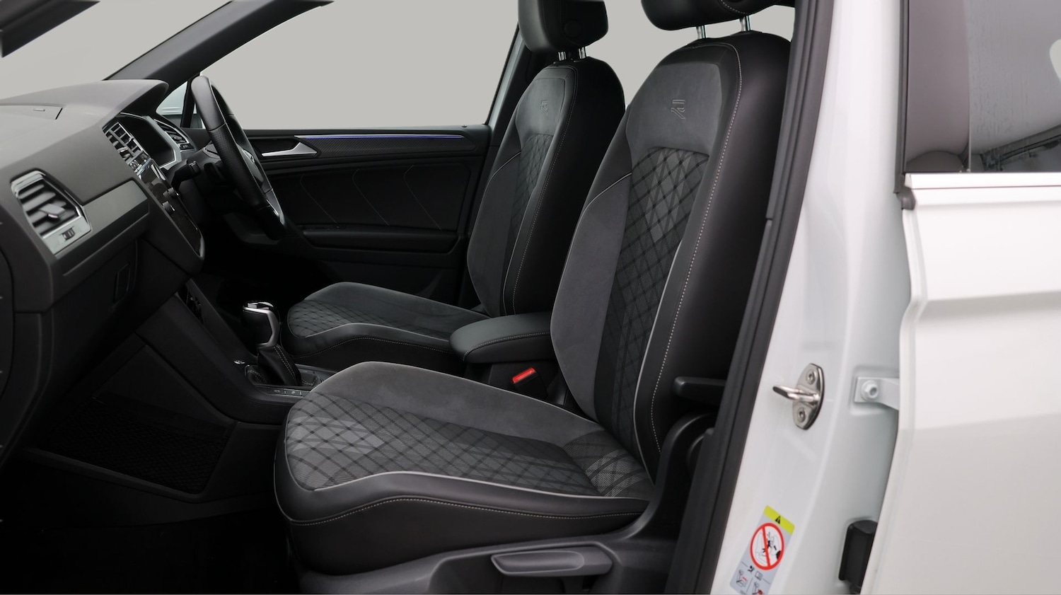 Used Volkswagen Tiguan 2023 for sale - 77618586: Photo 14