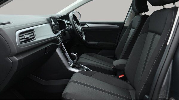 Used Volkswagen T-Roc 2024 for sale - 75720713: Photo 15