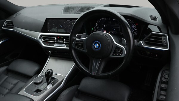 Used BMW 3 Series 2022 for sale - 75697392: Photo 10