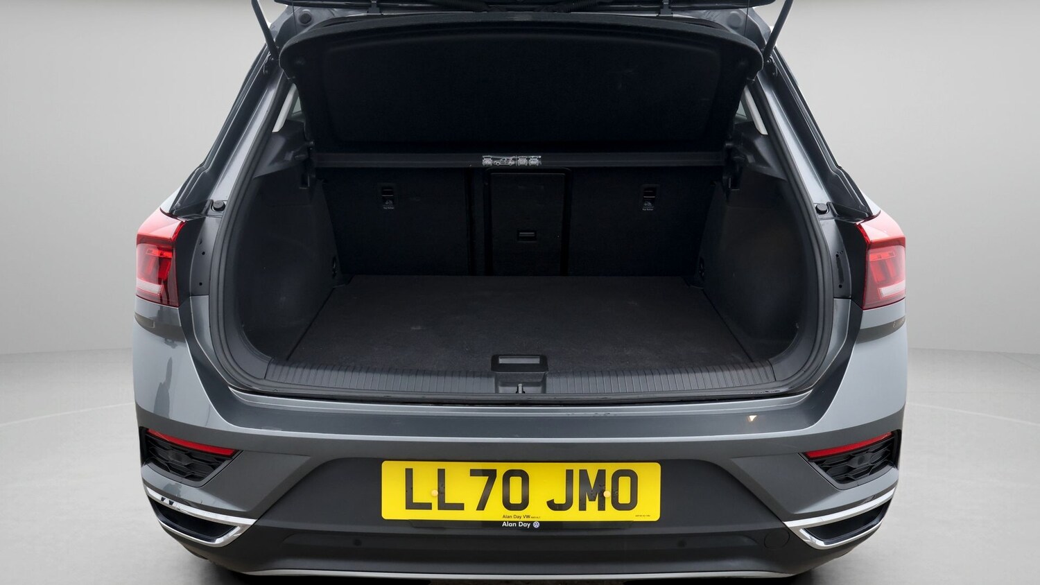 Used Volkswagen T-Roc 2020 for sale - 77617605: Photo 17