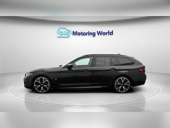 Used BMW 5 Series 2023 for sale - 79230402: Photo