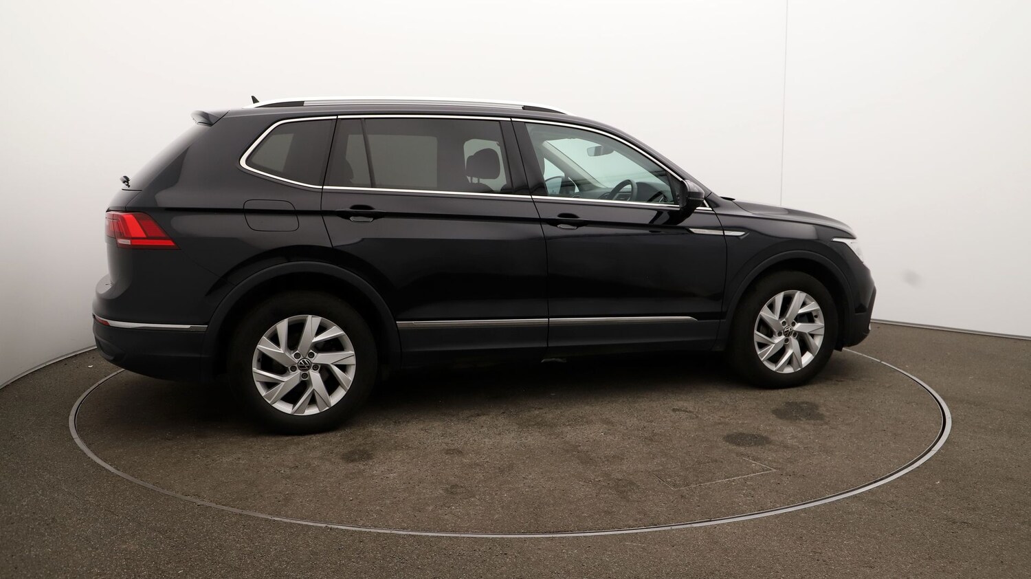 Used Volkswagen Tiguan Allspace for sale - 76810195: Photo 46