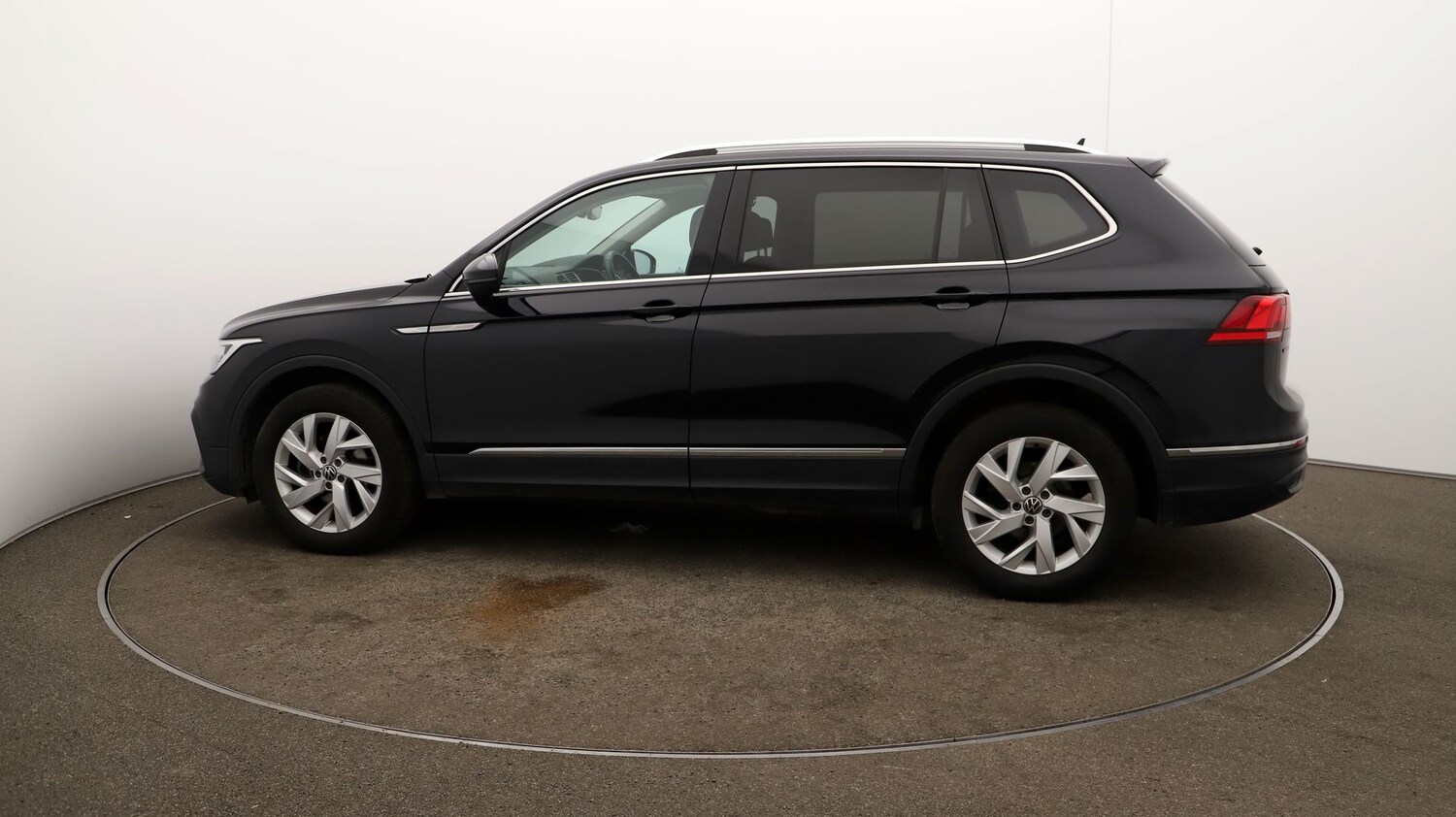 Used Volkswagen Tiguan Allspace for sale - 76810195: Photo 53