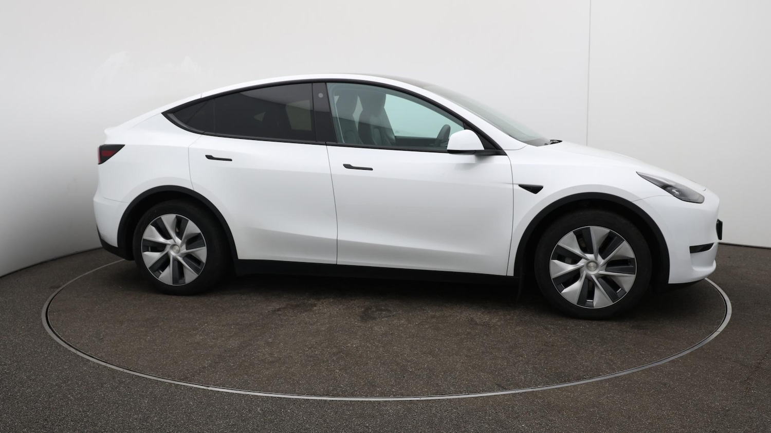 Used Tesla Model Y 2023 for sale - 75954310: Photo 47