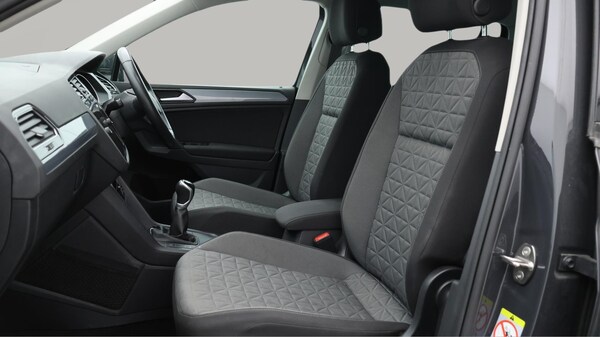 Used Volkswagen Tiguan 2022 for sale - 75601282: Photo 15