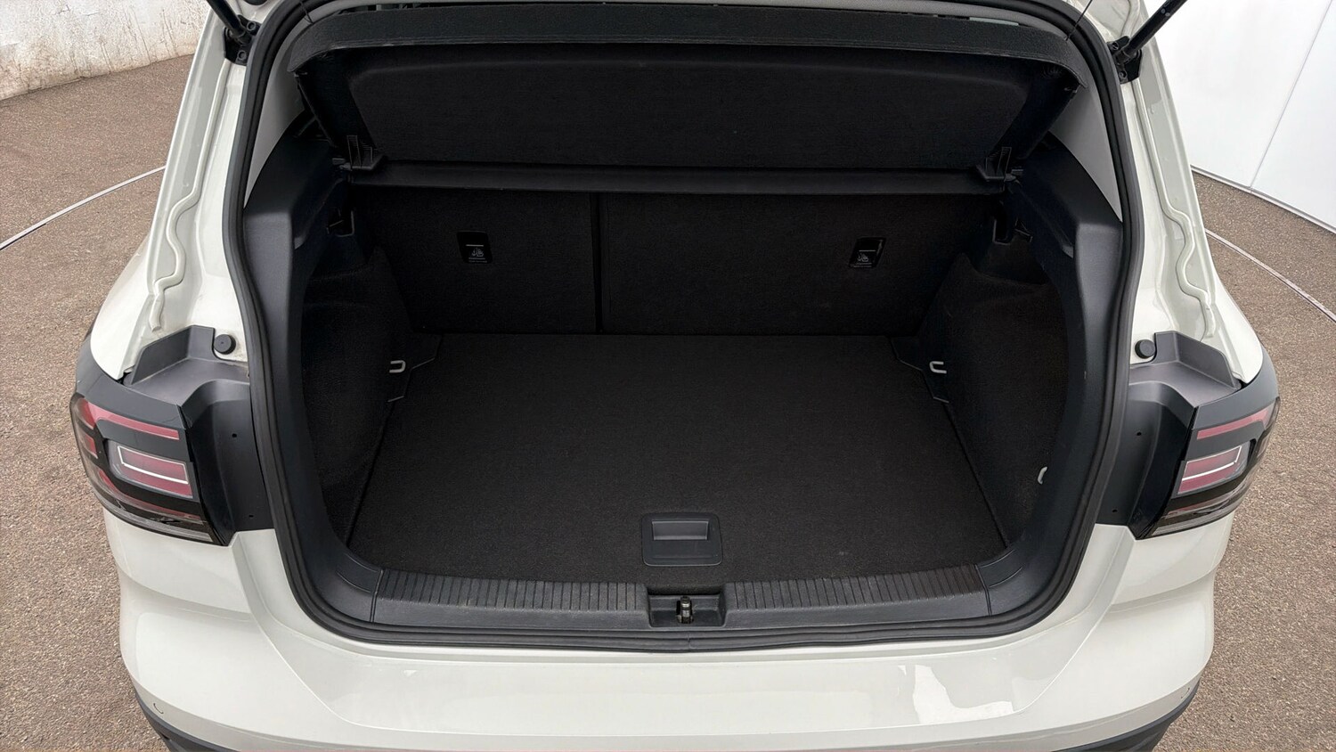 Used Volkswagen T-Cross 2023 for sale - 78011024: Photo 16