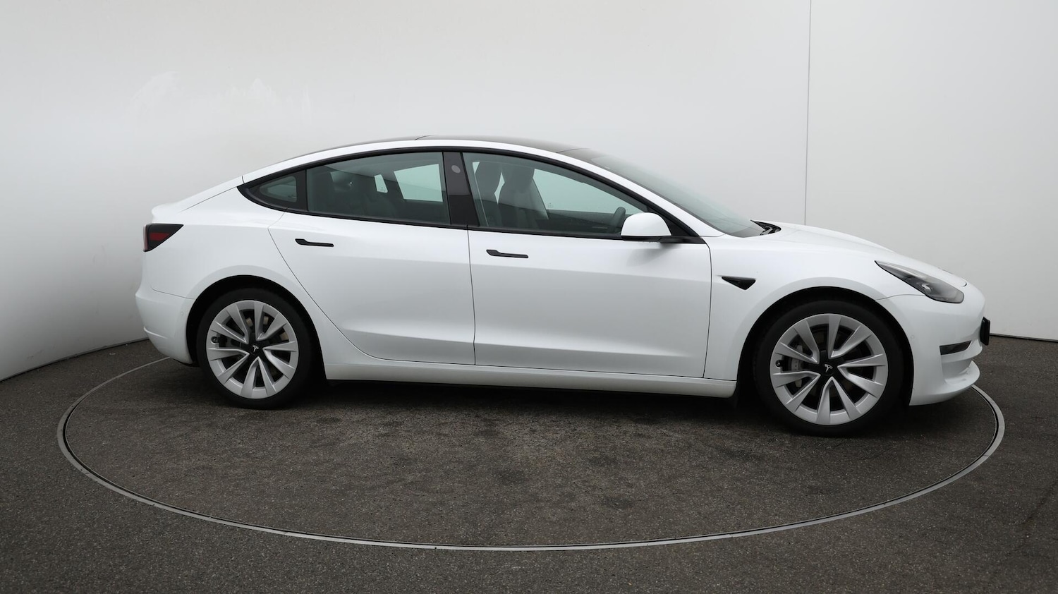 Used Tesla Model 3 2021 for sale - 76174741: Photo 48