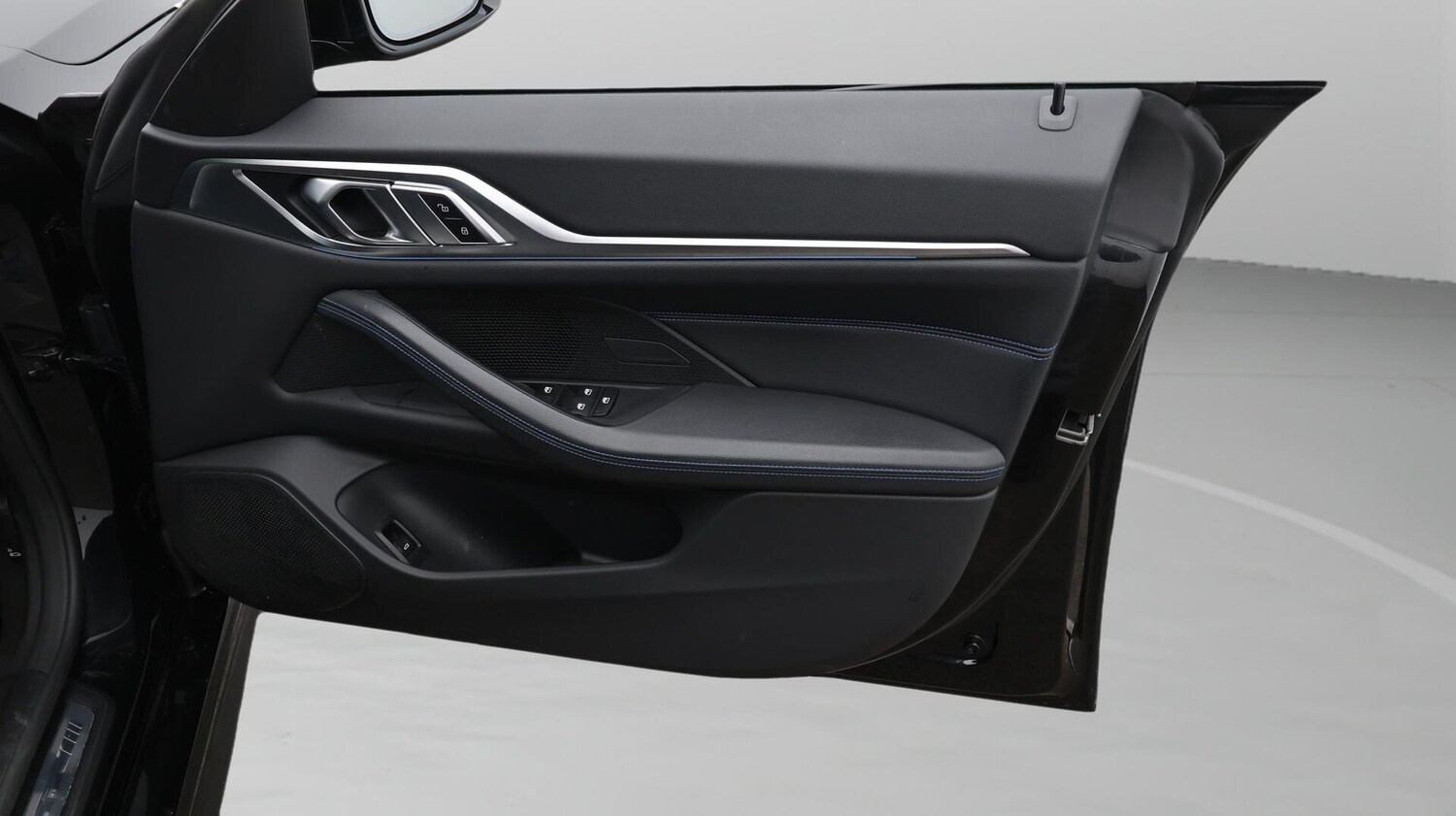 Used BMW i4 2022 for sale - 76612732: Photo 16