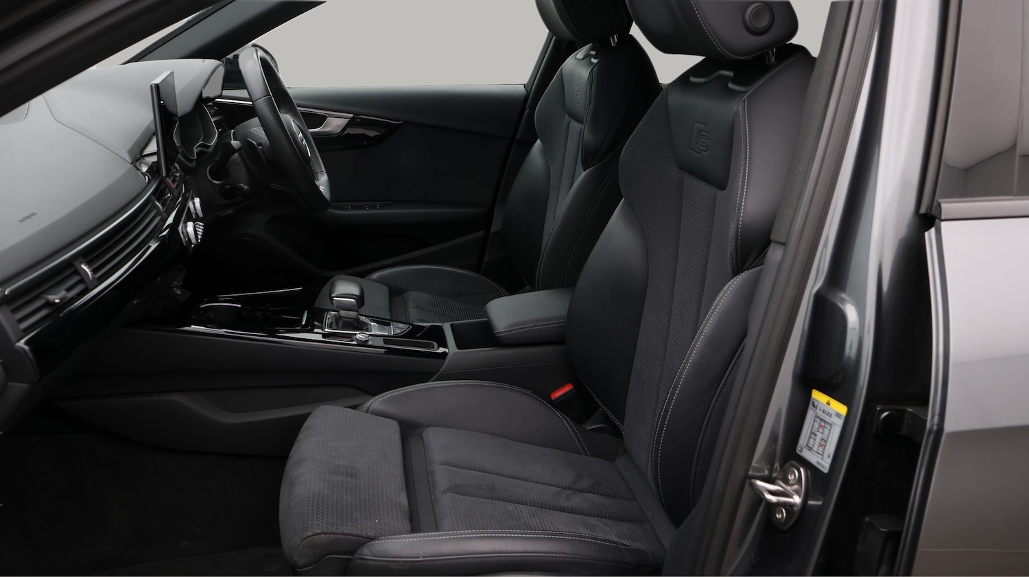 Used Audi A4 2022 for sale - 77438012: Photo 14