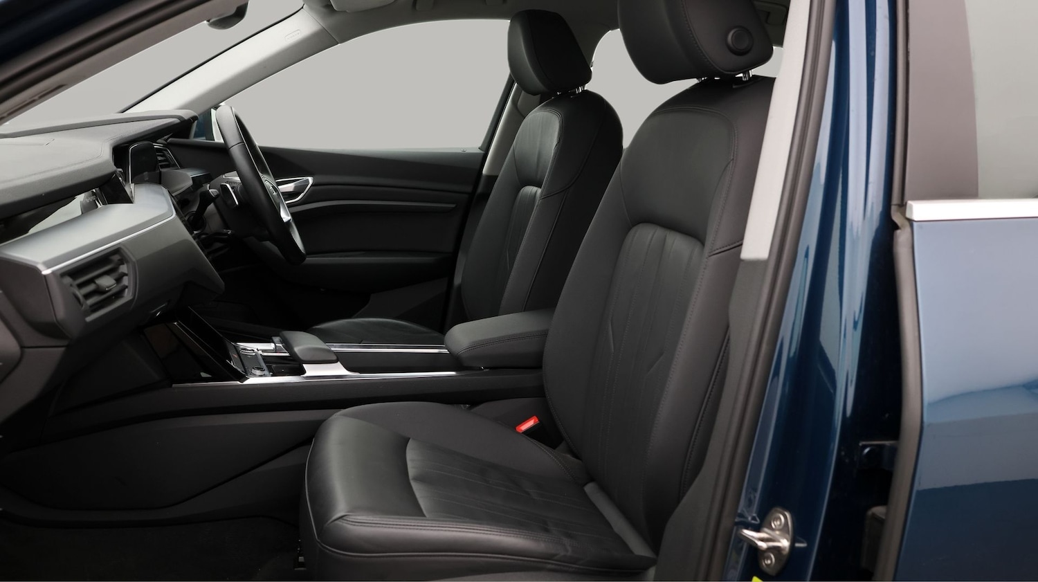 Used Audi e-tron 2021 for sale - 77605436: Photo 14