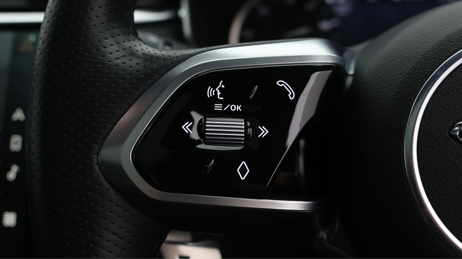 Used Jaguar F-Pace 2023 for sale - 77846582: Photo 24