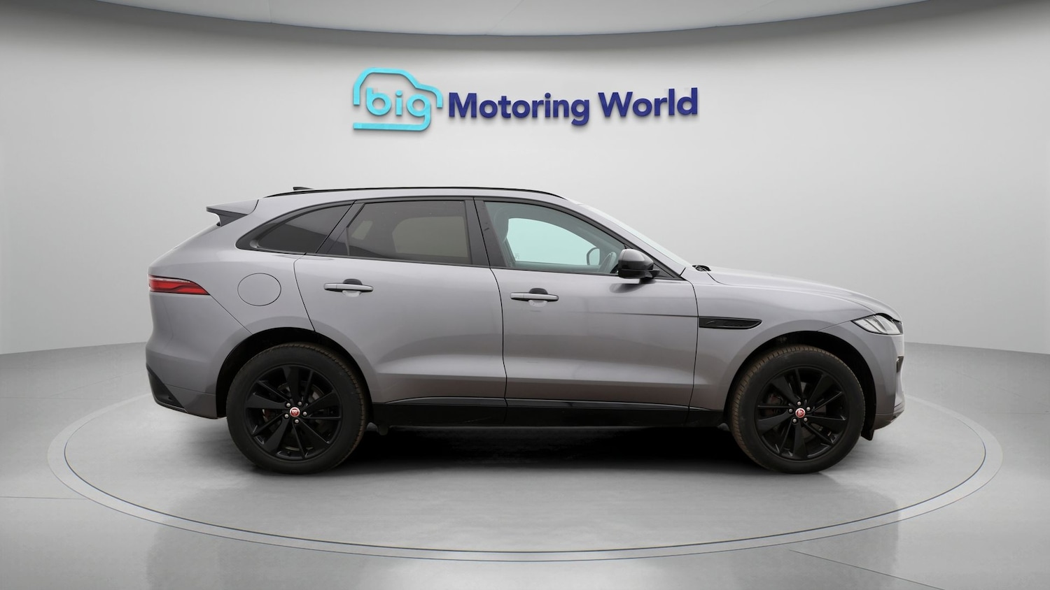 Used Jaguar F-Pace 2023 for sale - 77846582: Photo 8