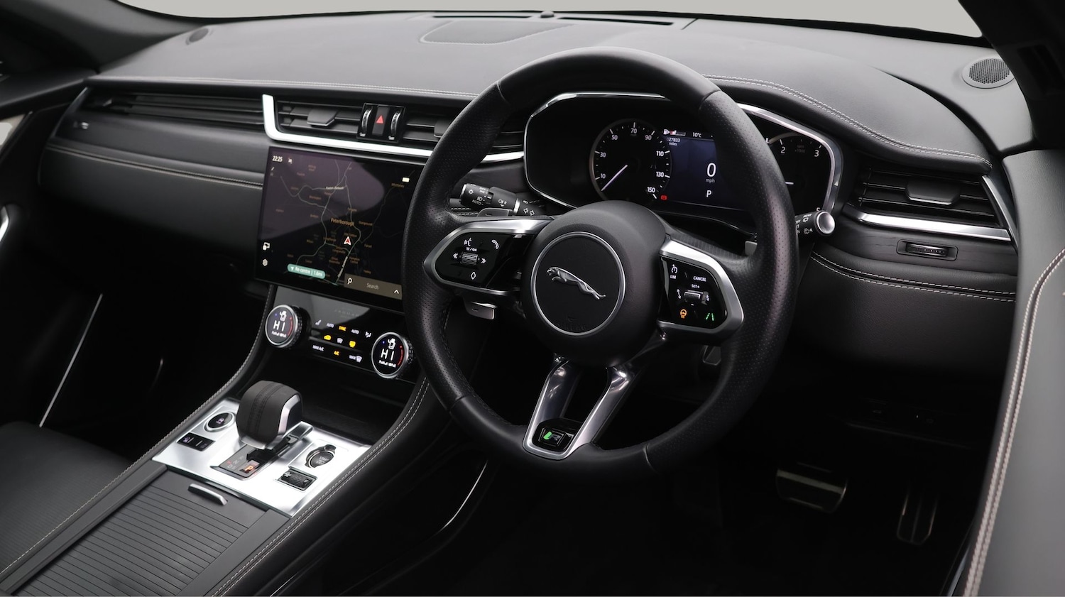 Used Jaguar F-Pace 2023 for sale - 77846582: Photo 9