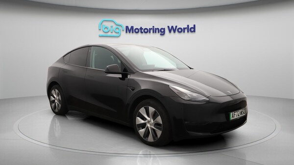 Used Tesla Model Y 2022 for sale - 76214556: Photo 2