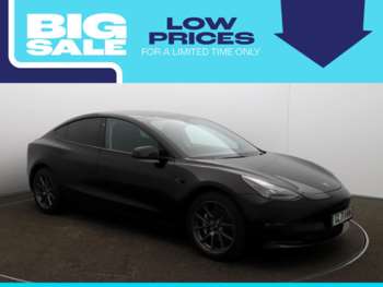 (71) - (Dual Motor) Long Range Saloon 4dr Electric Auto 4WDE (346 ps)
