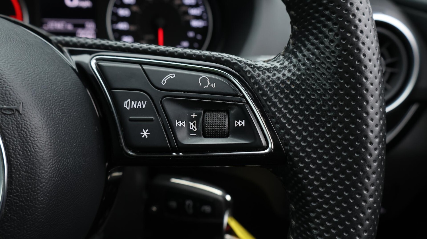 Used Audi Q2 2020 for sale - 76060651: Photo 25