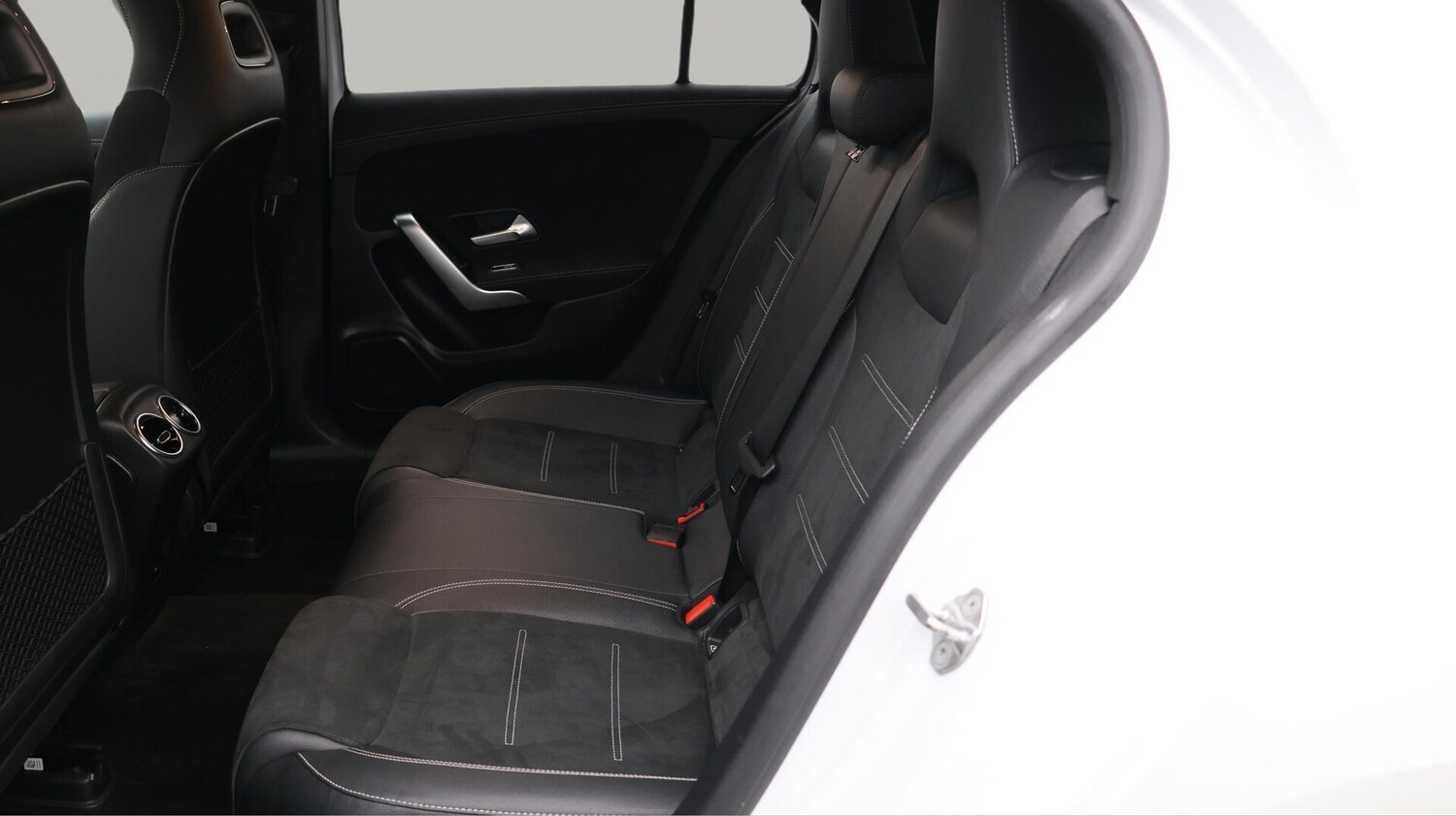 Used Mercedes-Benz A-Class 2022 for sale - 76538393: Photo 17