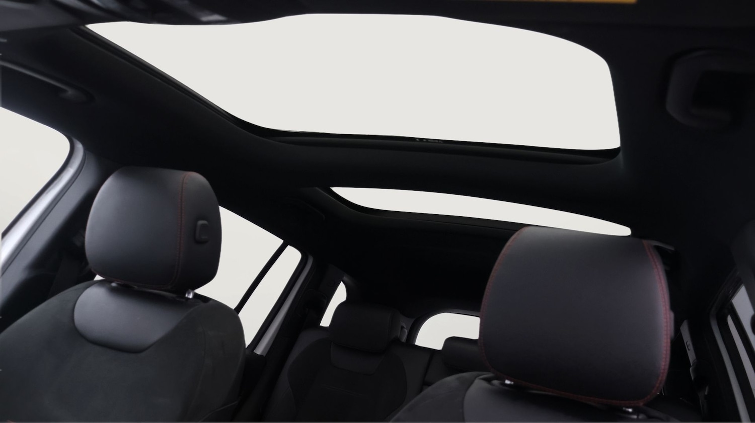 Used Mercedes-Benz EQB 2023 for sale - 77617596: Photo 21