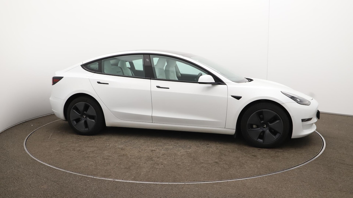 Used Tesla Model 3 2021 for sale - 76135895: Photo 50