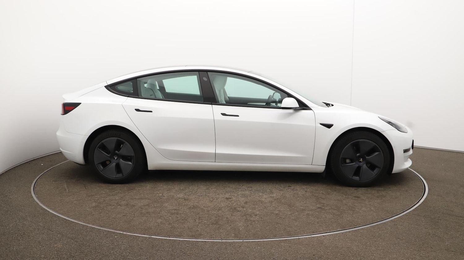 Used Tesla Model 3 2021 for sale - 76135895: Photo 51