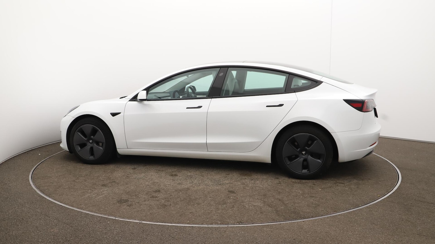 Used Tesla Model 3 2021 for sale - 76135895: Photo 60