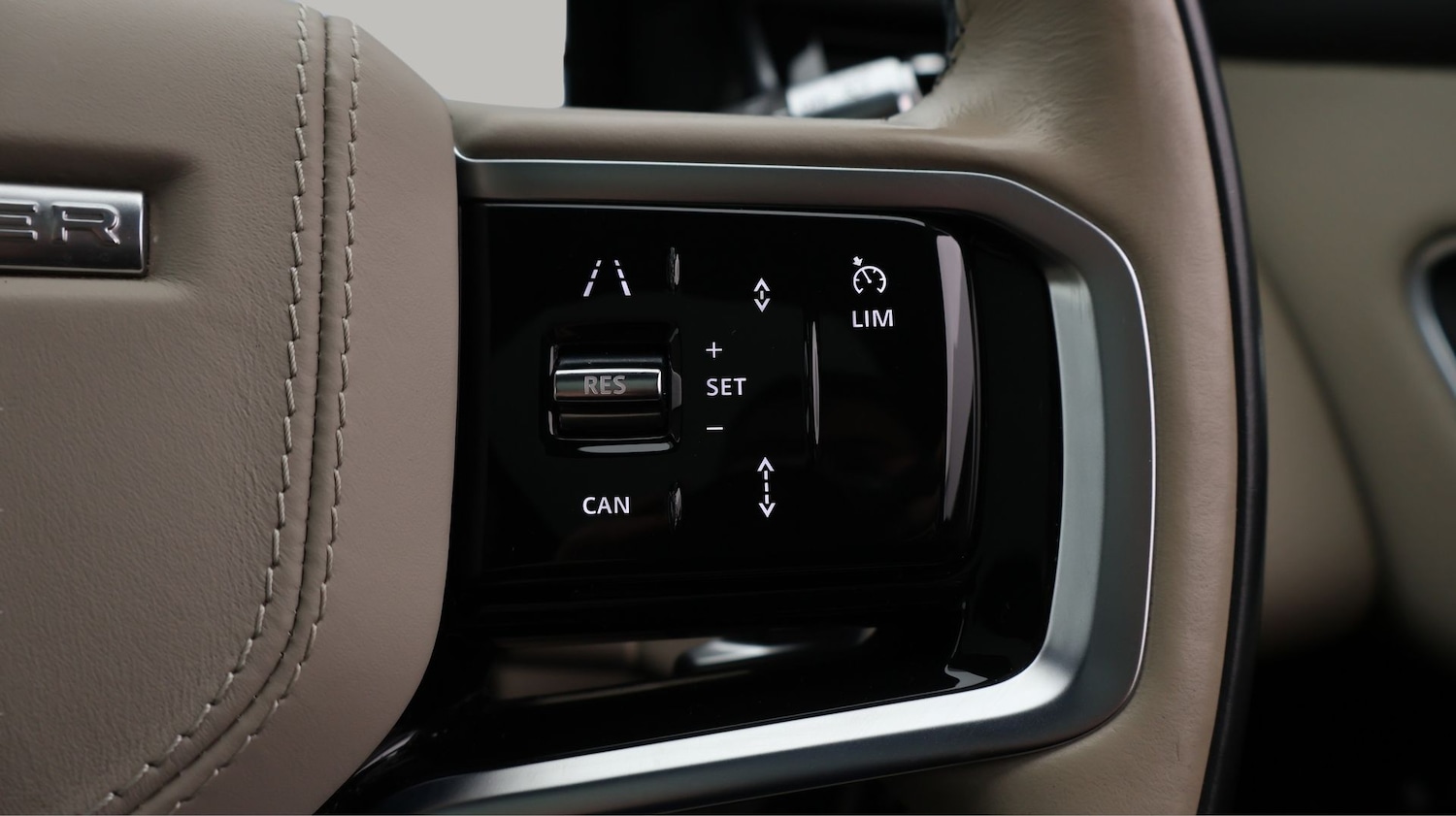 Used Land Rover Range Rover Velar for sale - 77260994: Photo 28