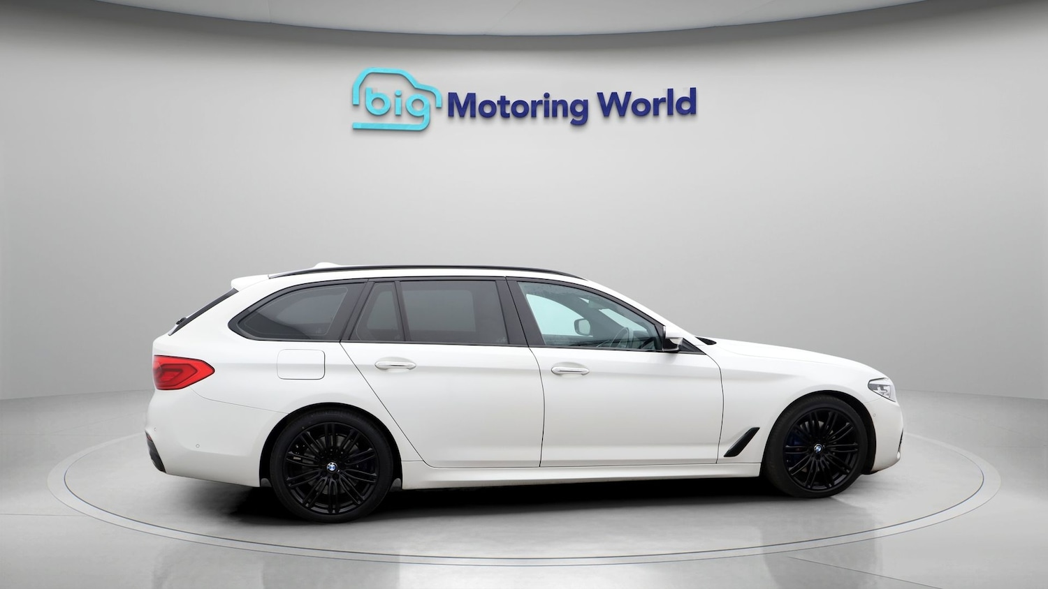 Used BMW 5 Series 2018 for sale - 77543415: Photo 8