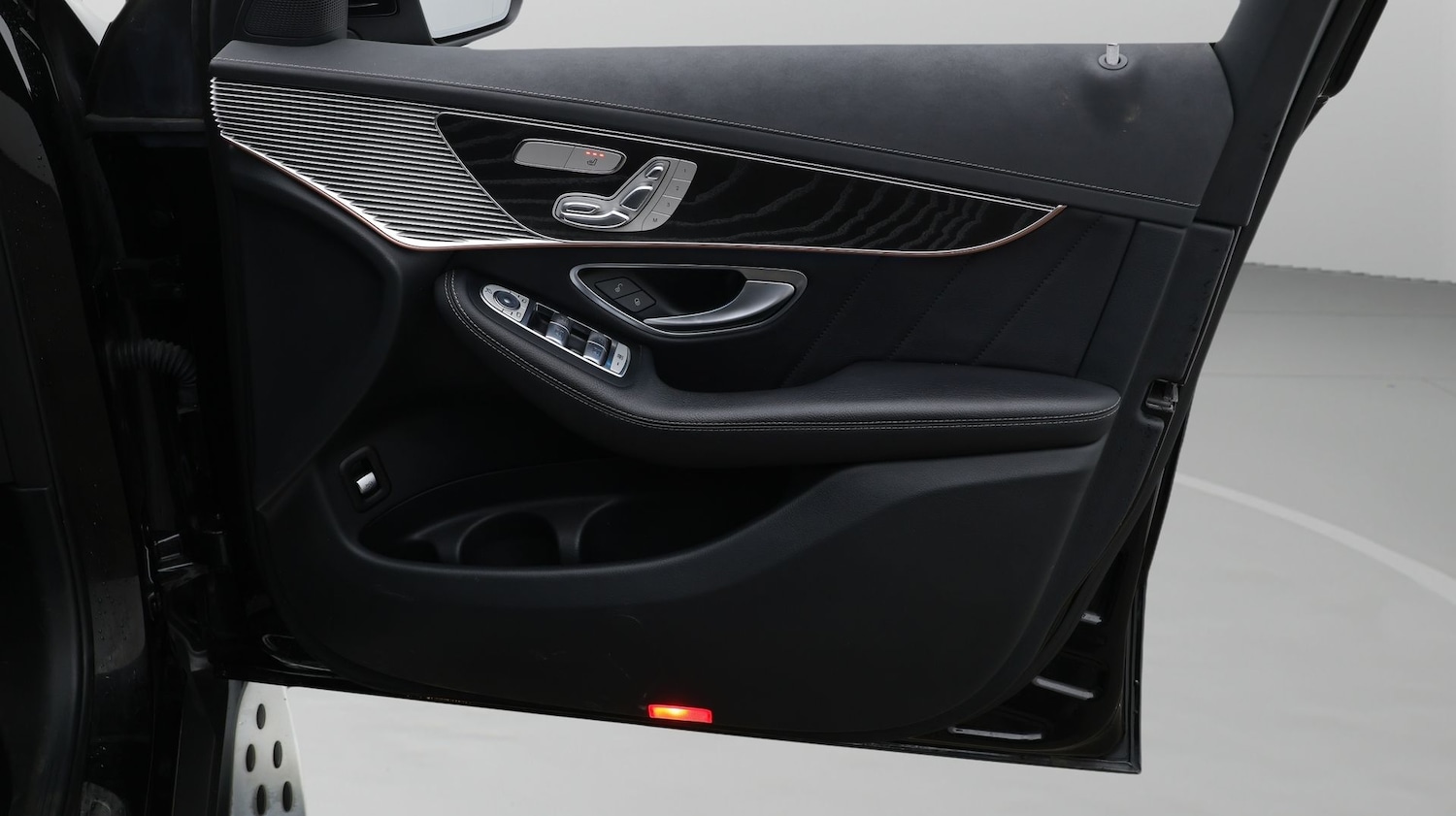 Used Mercedes-Benz EQC 2022 for sale - 77276816: Photo 15