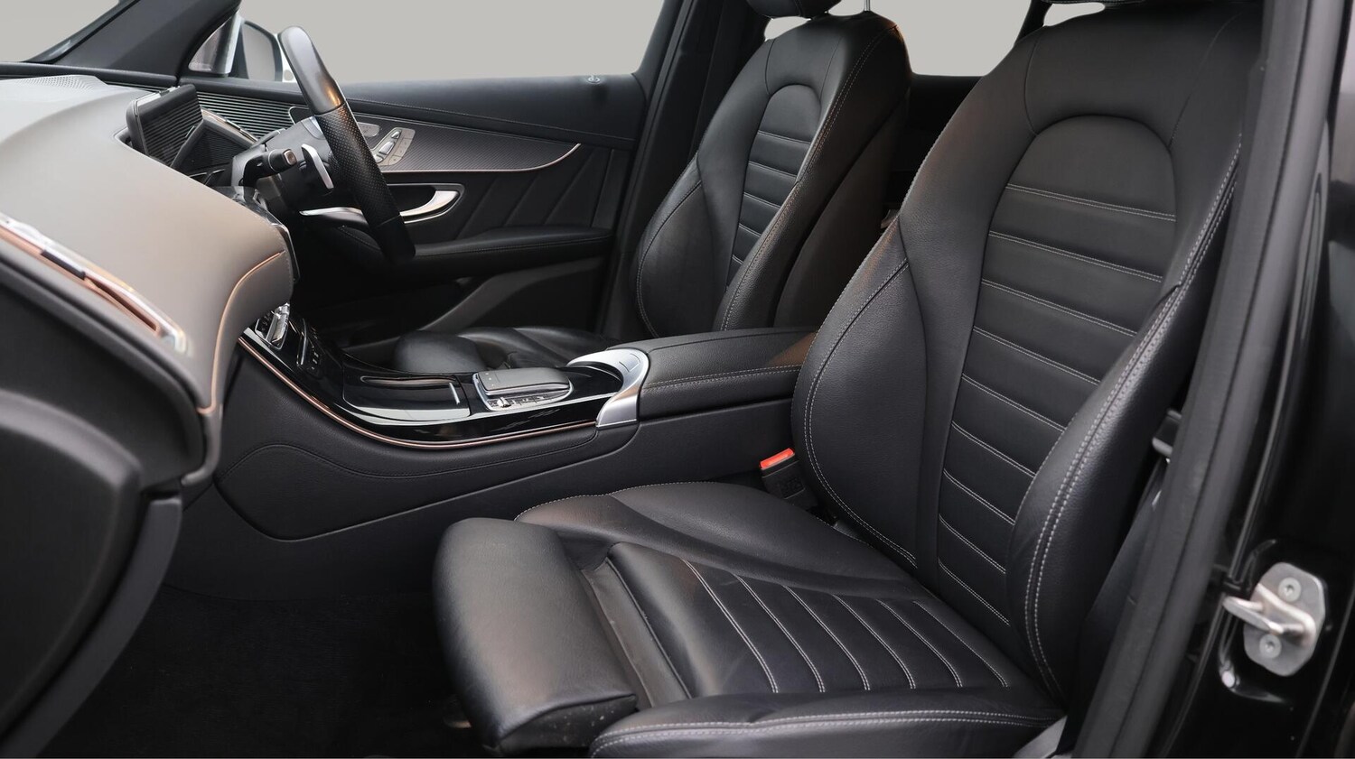 Used Mercedes-Benz EQC 2020 for sale - 76432438: Photo 15