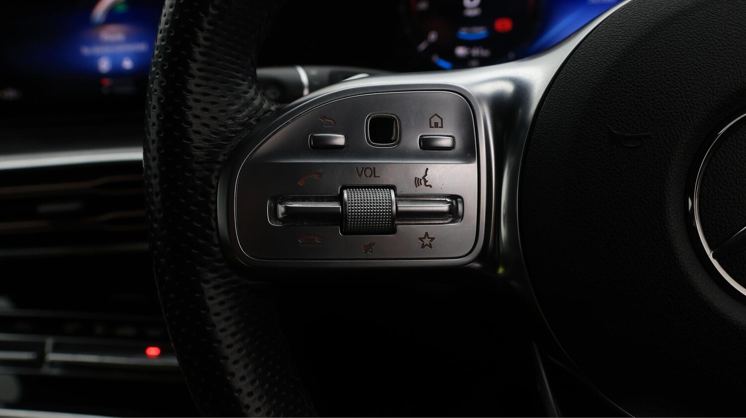 Used Mercedes-Benz EQC 2020 for sale - 76432438: Photo 27