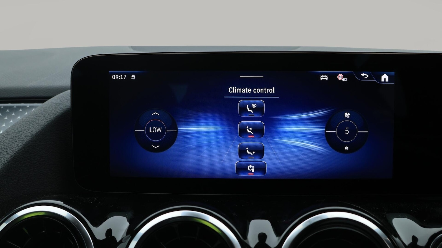 Used Mercedes-Benz GLA 2025 for sale - 76512091: Photo 17